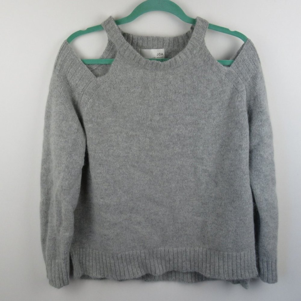 J.O.A. Breathe Easy Cold Shoulder Angora Blend Knit Sweater sz M